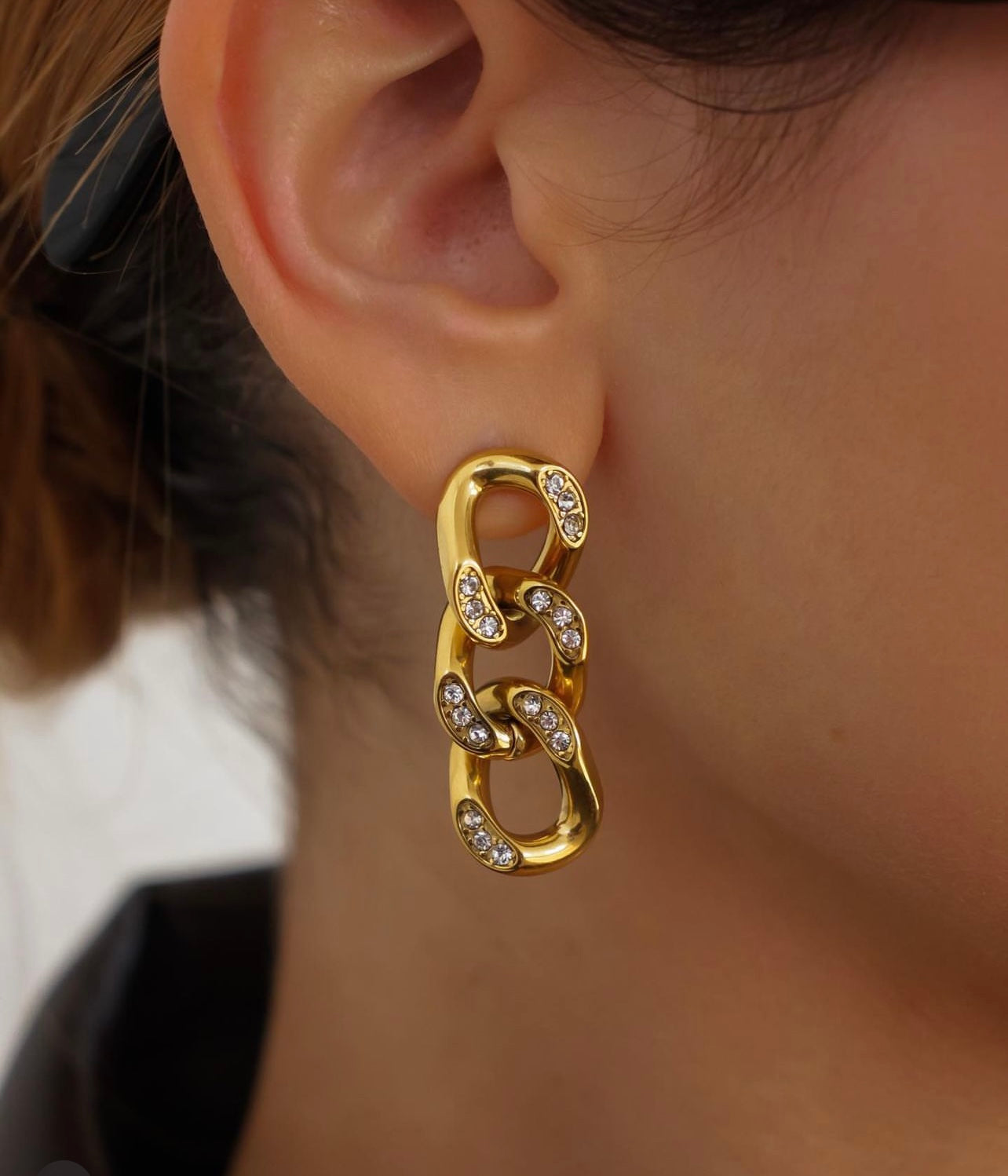 FAINA EARRING