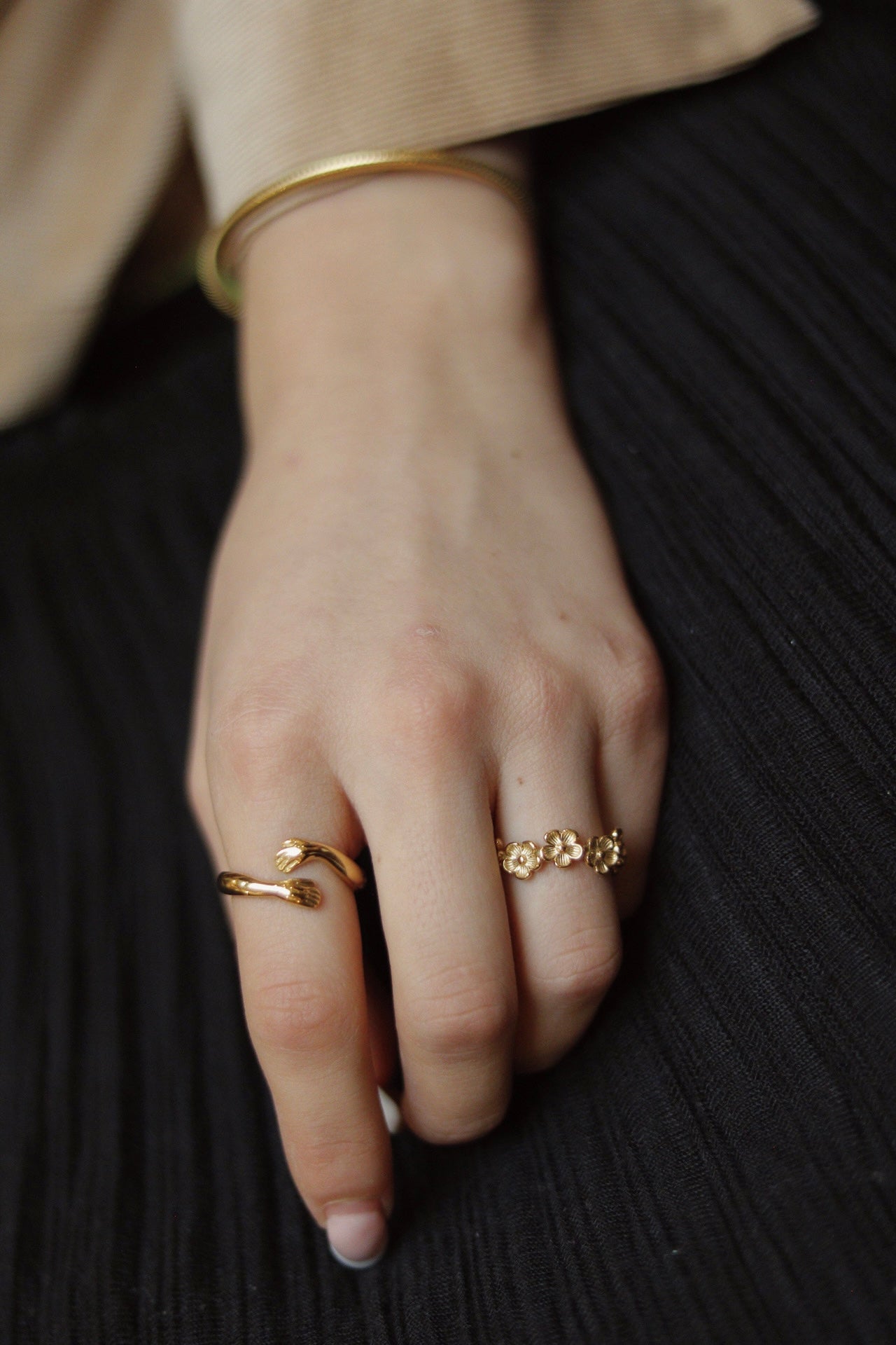 FLEURIR RING
