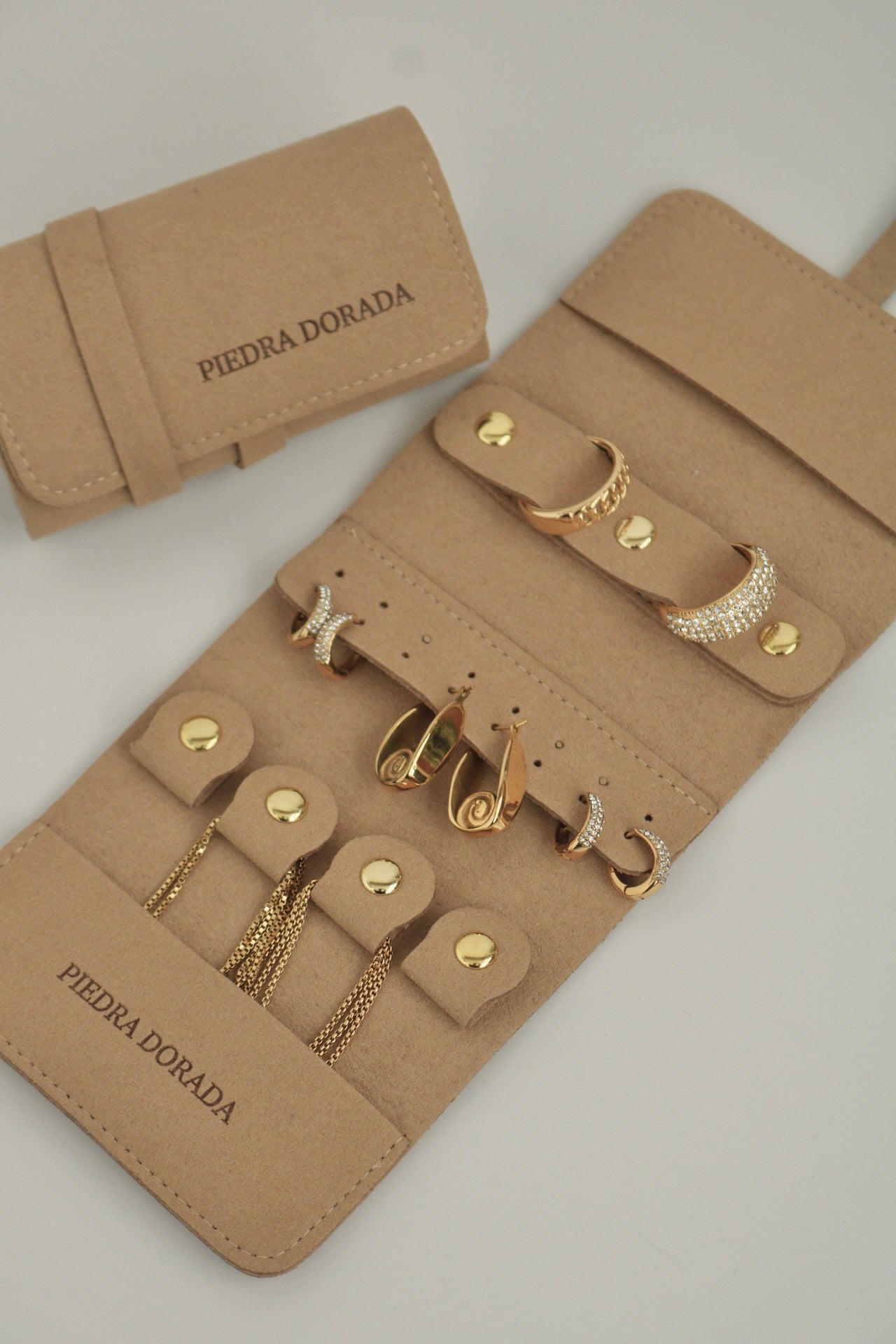 DALANA TRAVEL JEWELER